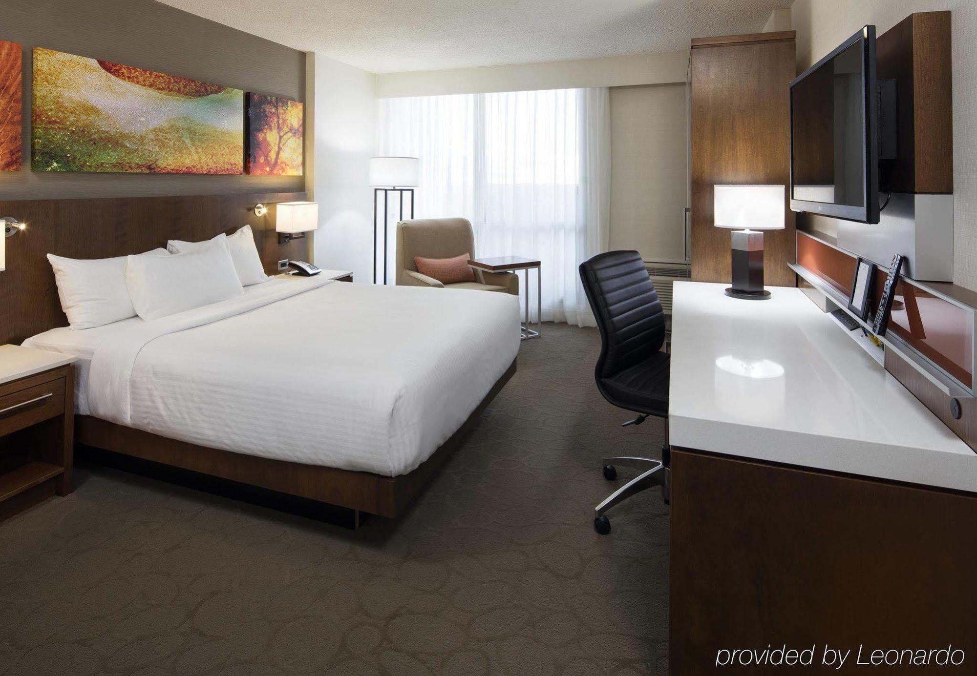 Delta Hotels by Marriott Winnipeg Exteriör bild